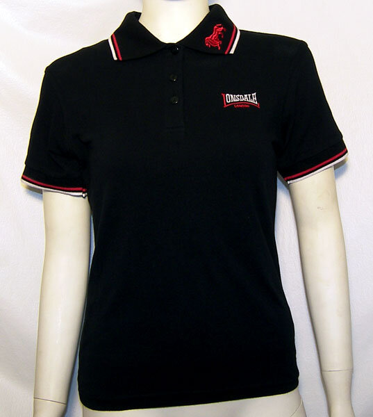 POLO LONSDALE NEGRO CON RAYAS BLANCAS Y ROJAS